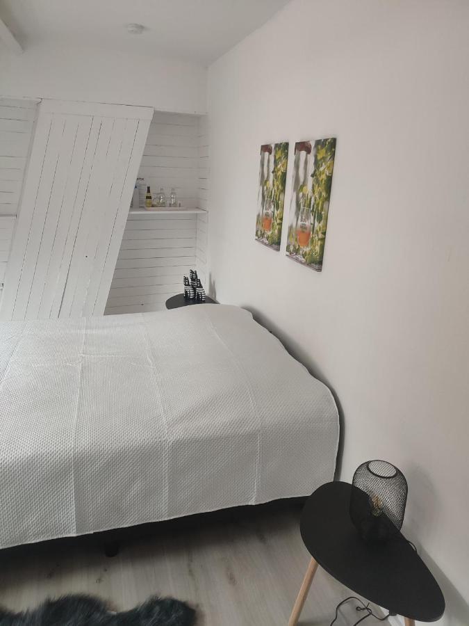 Het Kapittel Bed & Breakfast Ieper Bagian luar foto